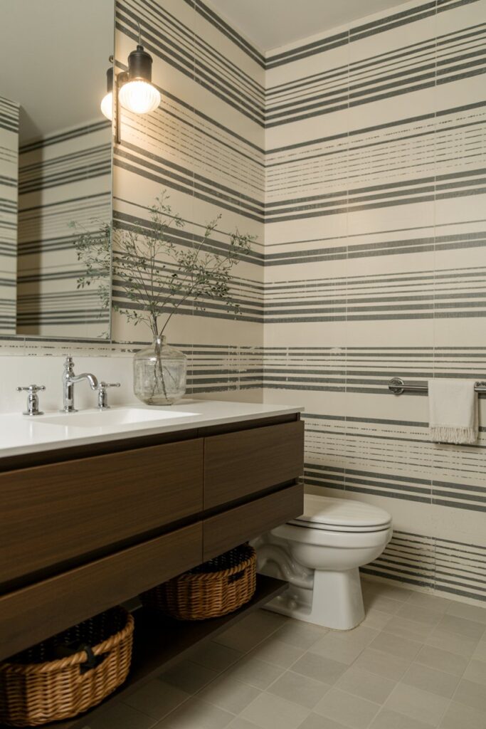 Horizontal Stripe (Varying Widths)