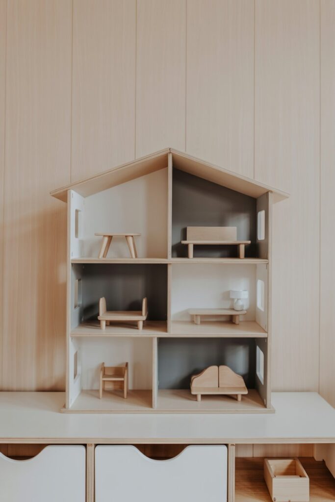 The Minimalist Dollhouse or Cityscape