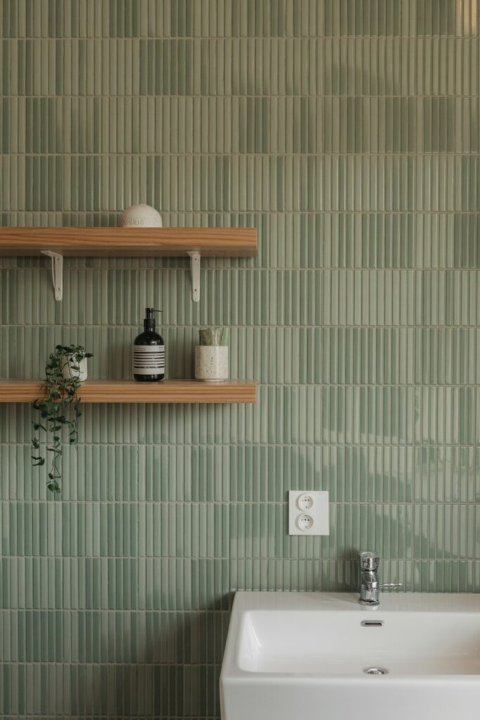 Vertical Kit-Kat Tiling