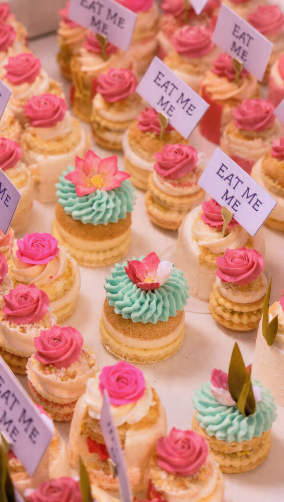 Eat Me Miniature Cakes
